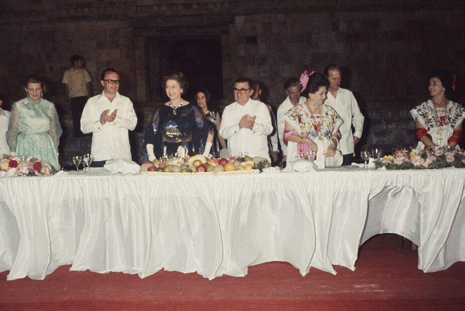 Estas son las imágenes de la visita de la reina Isabel ll a México