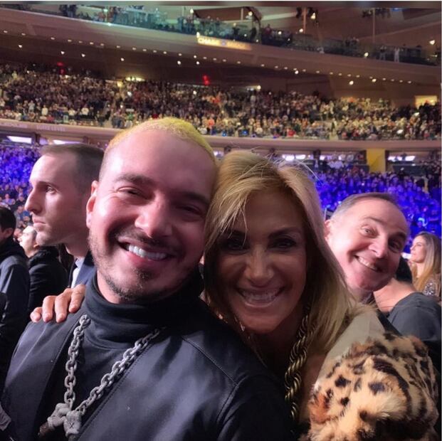 Adela Micha, Paola Rojas y más... ellos fueron a la pelea del Canelo