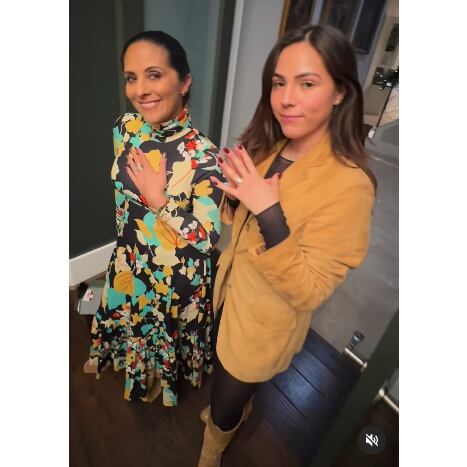 Aneliz Aguilar junto a su mamá / Foto: Instagram