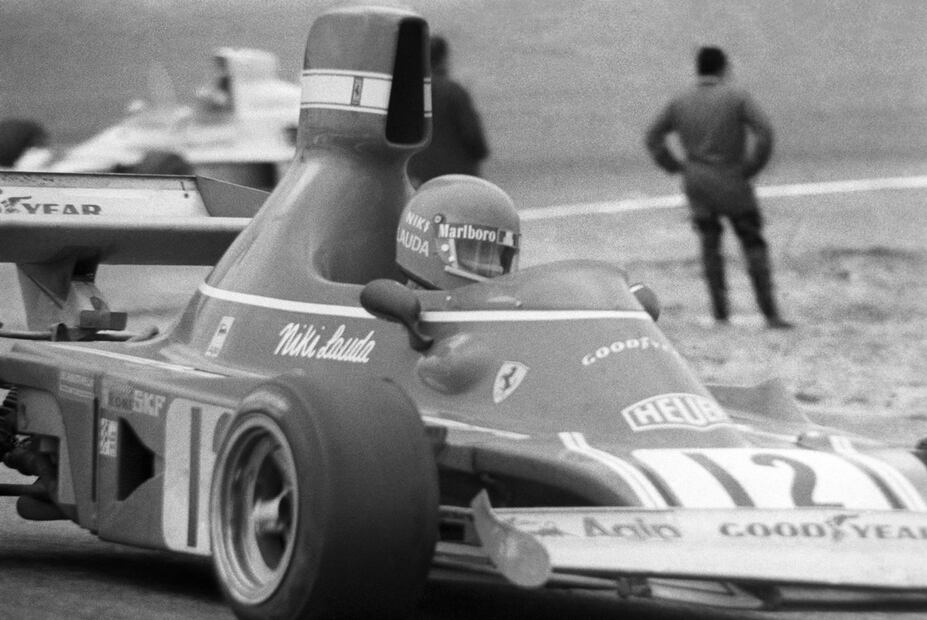 El piloto Checo Pérez recuerda con cariño a Niki Lauda 