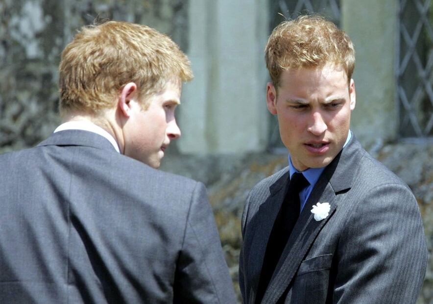 El príncipe William junto al príncipe Harry en junio de 2006 / AP