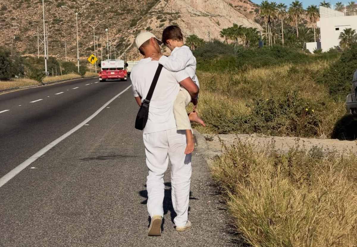 Javier 'Chicharito' Hernández junto a su hijo Noah / Foto: Instagram @ch14_