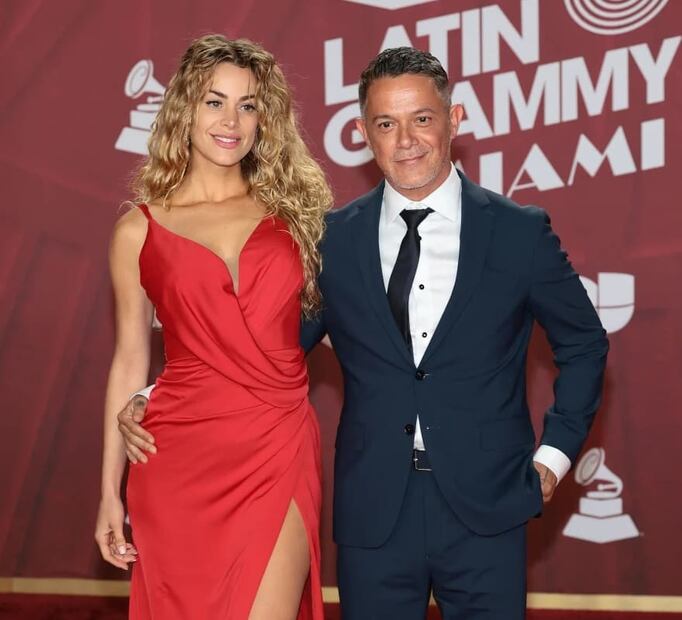 Alejandro Sanz y Cancela Márquez en los Latin Grammy 2024 / Foto: AFP