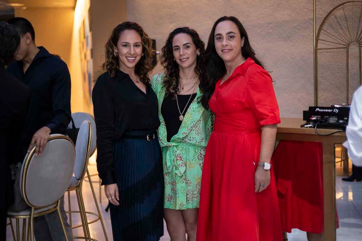 María José Ortega, Deborah Cohen y Cristina Pacheco. (Foto: Esteban Torreblanca)
