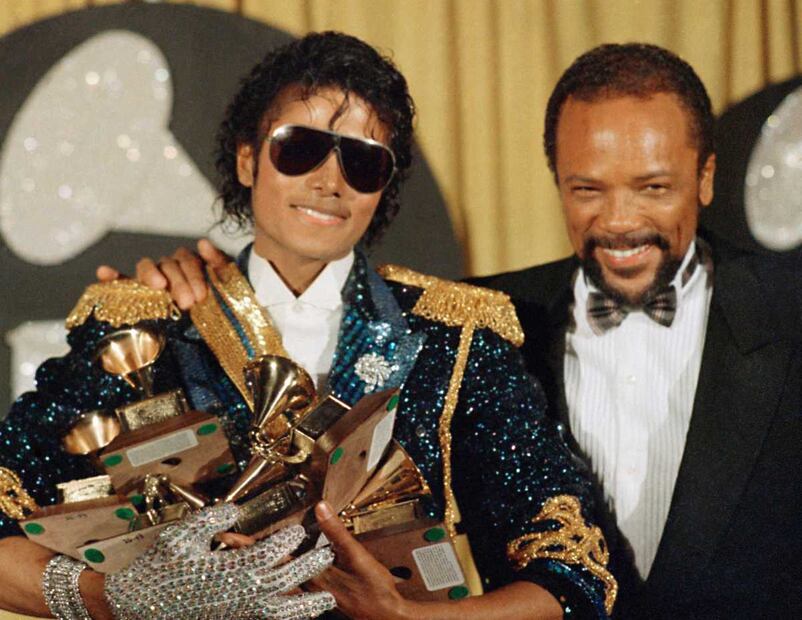 Los 7 mejores y memorables looks de los Grammy