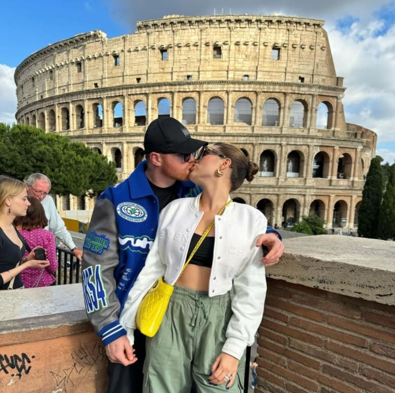 El look de Saúl 'Canelo' Álvarez y Fernanda Gómez en Roma / Instagram
