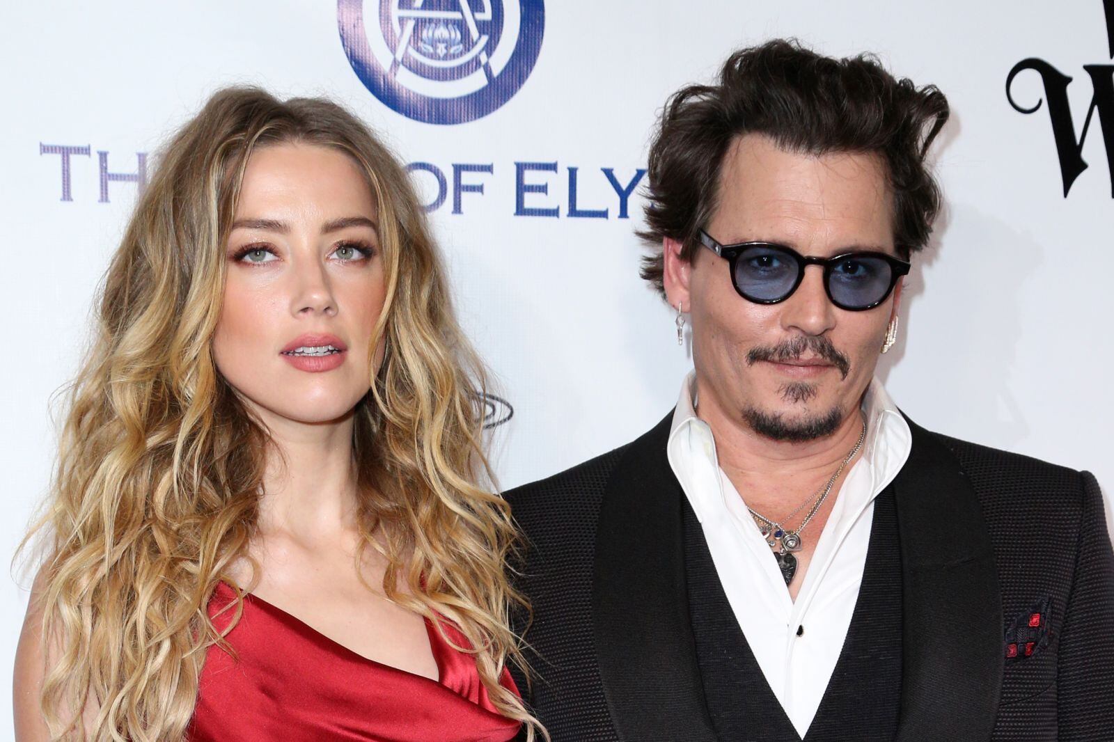 Amber Heard acepta que sí golpeó a Johnny Depp