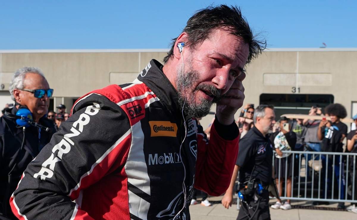 Keanu Reeves pisa el acelerador y debuta en automovilismo profesional
