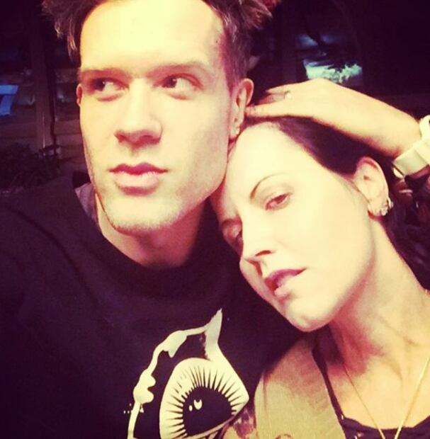 Novio de Dolores O´Riordan se despide de ella con emotivo mensaje