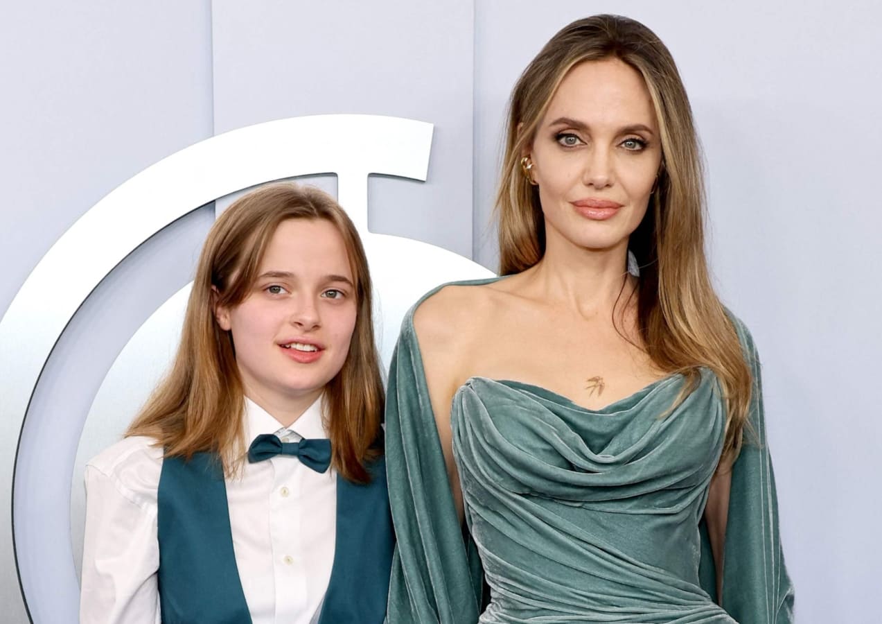 Angelina Jolie y su hija Vivienne Jolie en la edición 77 de los Premios Tony en Nueva York / AP