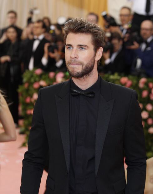 Familia de Liam Hemsworth suplica al actor que rompa toda relación con Miley Cyrus; temen reconciliación