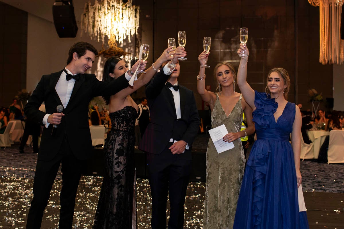 Diego Castro, Nina Calderón, Nicolás Macedo, Leah Tron y Mercedes García Urtiaga. (Foto: Esteban Torreblanca)