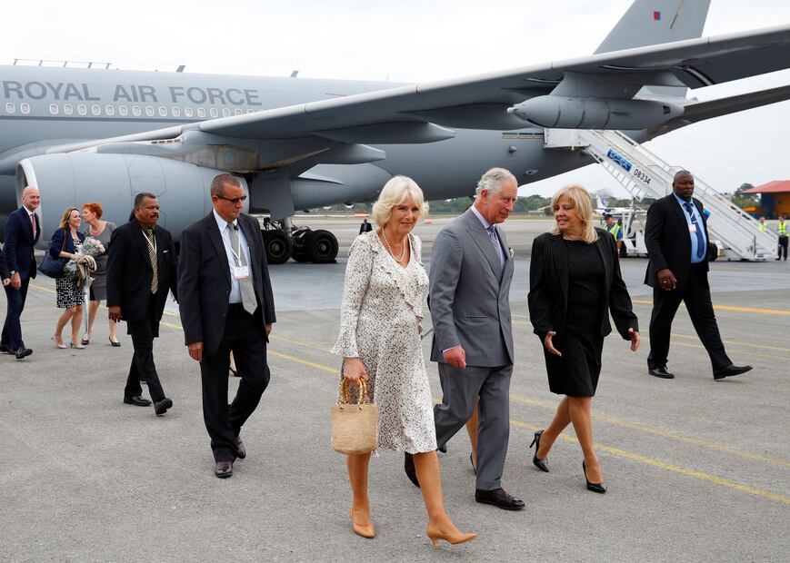 Príncipe  Carlos llega a Cuba para la primera visita real oficial de la historia
