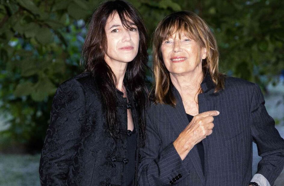 Jane Birkin regresa al escenario, tras ictus, de la mano de Charlotte Gainsbourg, su hija