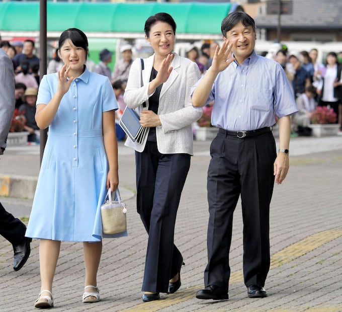 La emperatriz Masako no asistió al cumpleaños de su hija Aiko por problemas de salud