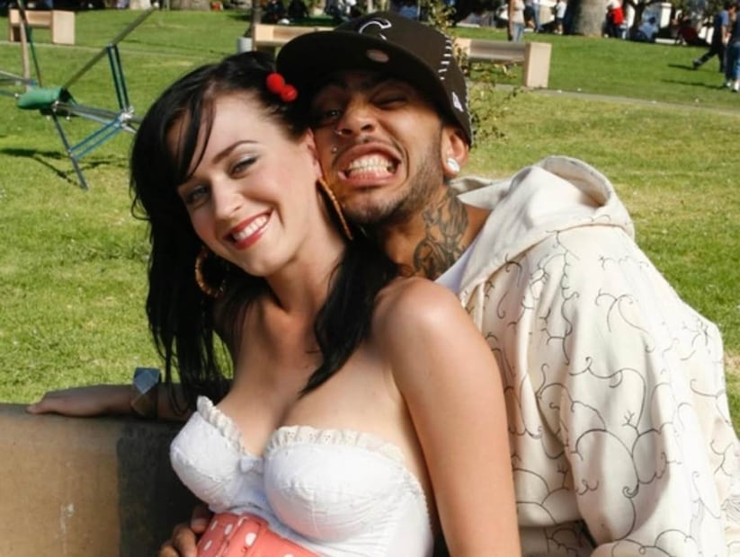 Katty Perry next to Travie McCoy / Photo: Instagram @streetzhype