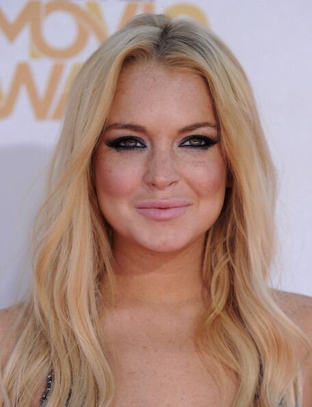 Los 10 famosos que tienen Tinder