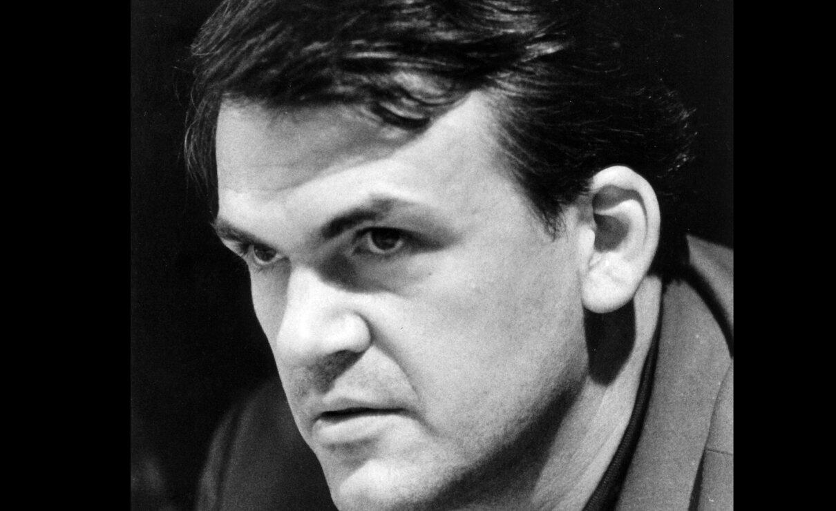 Muere Milan Kundera, el escritor crítico y sarcástico de la libertad, el sexo y el amor