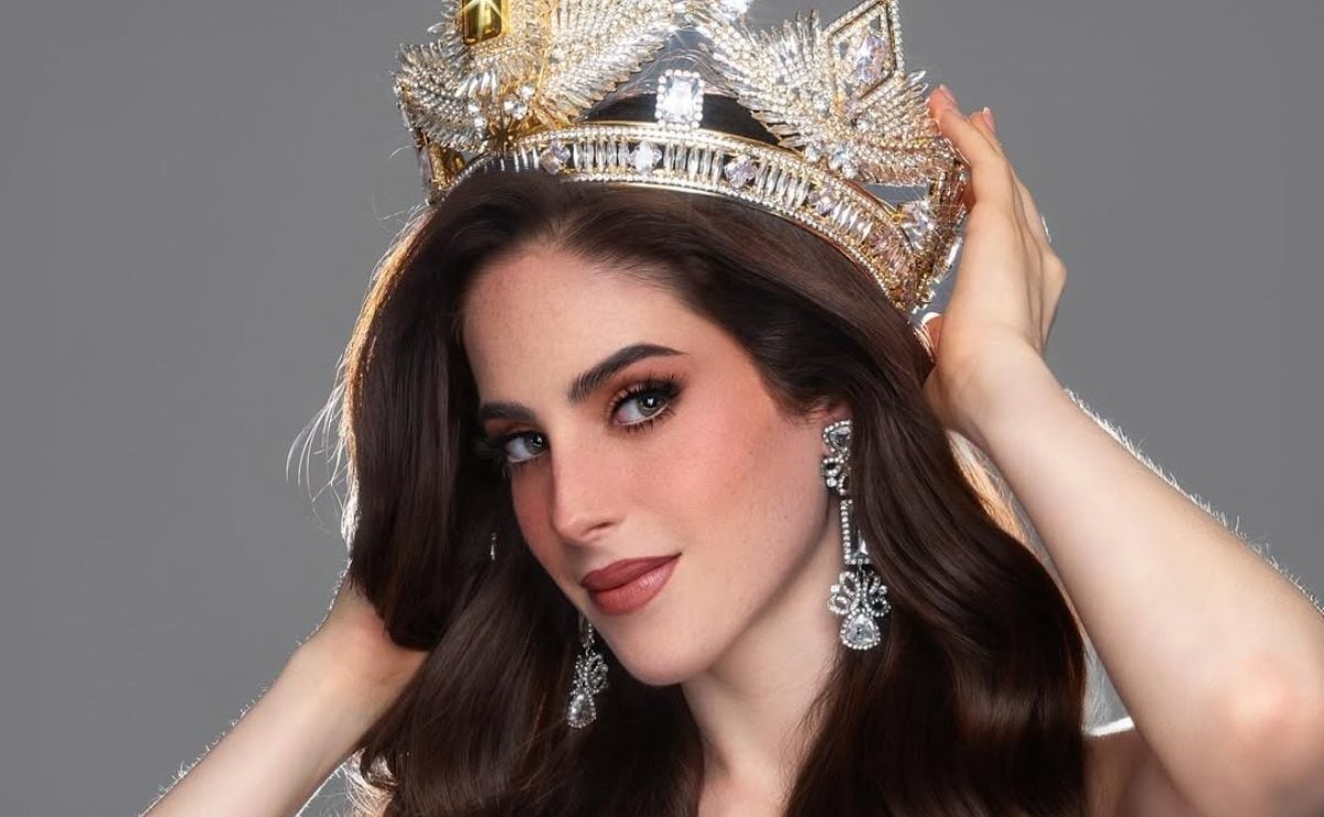 Fátima Bosch llega a Tailandia para representar México en Miss Universo 2025