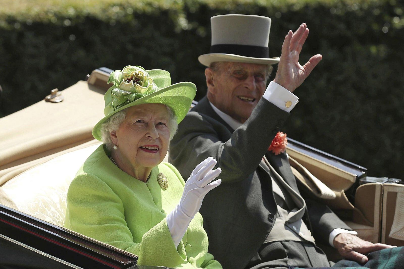 La reina Isabel ll contrató a ex directora de comunicación de Enrique de Sussex y Meghan Markle