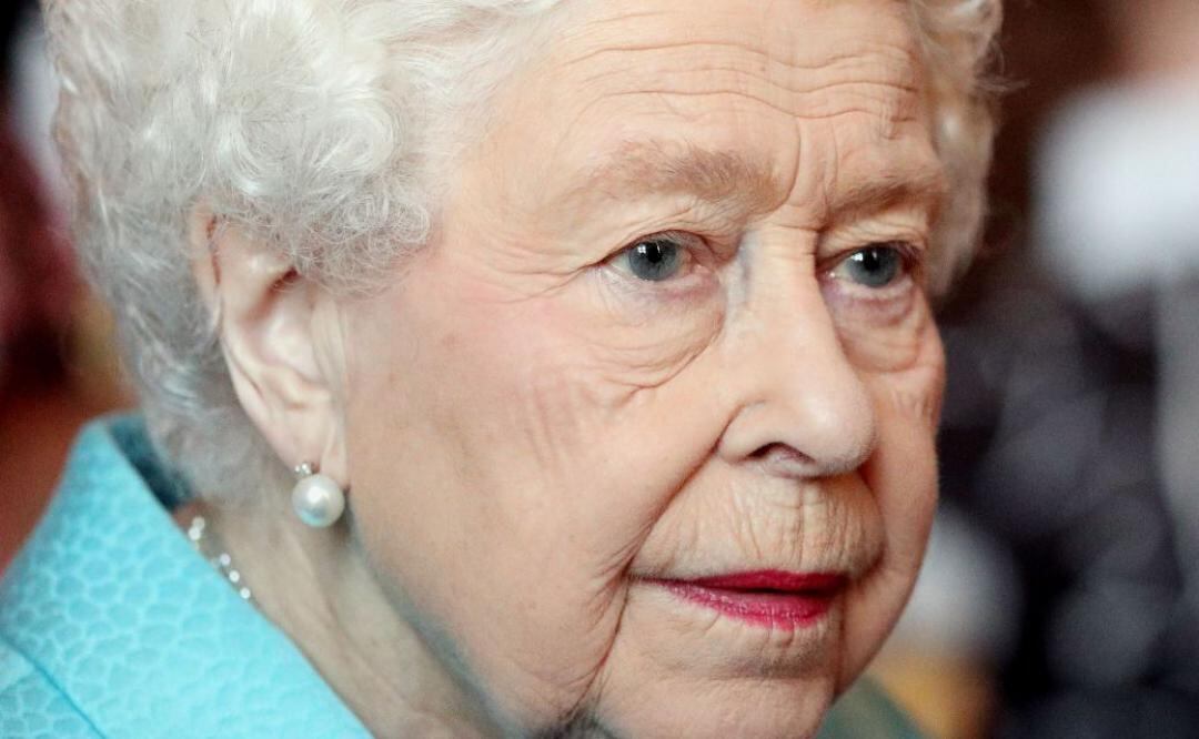 La reina Isabel II, involucrada en un accidente automovilístico en el día de su cumpleaños