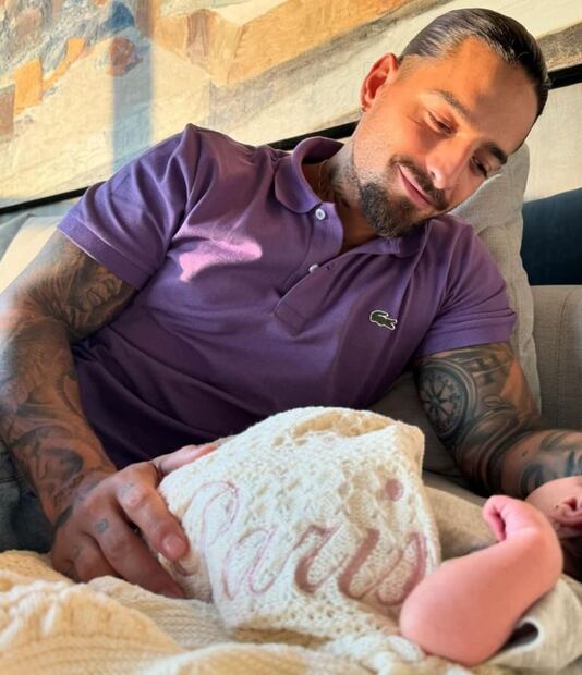 Maluma con su hija Paris / Instagram