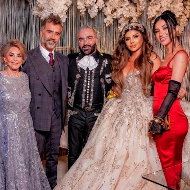 Doña Cuquita, Alejandro, Vicente. Mariana y Karla Laveaga durante la boda / Foto: Instagram
