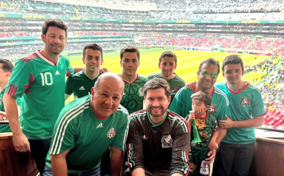 Héctor y Roberto Slim con amigos y familia. (Foto: Instagram)