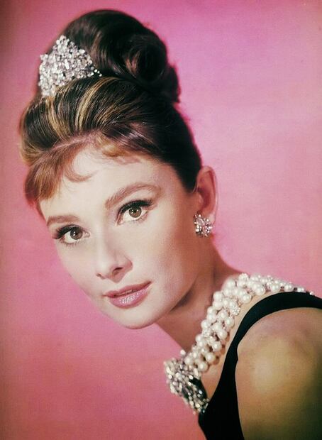 Lady Gaga usó la joya que Jean Schlumberger creó para Audrey Hepburn
