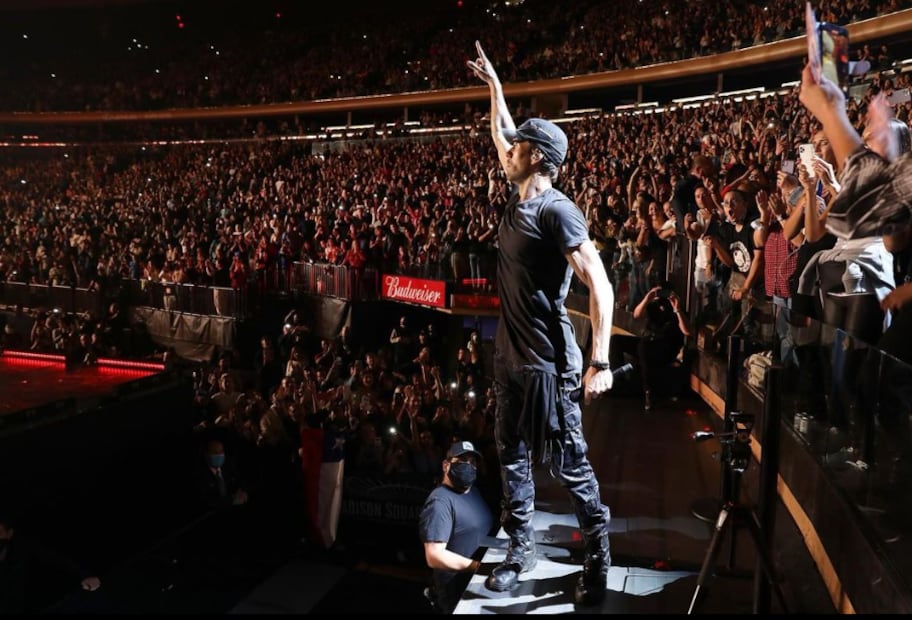 Enrique Iglesias en concierto/Instagram.