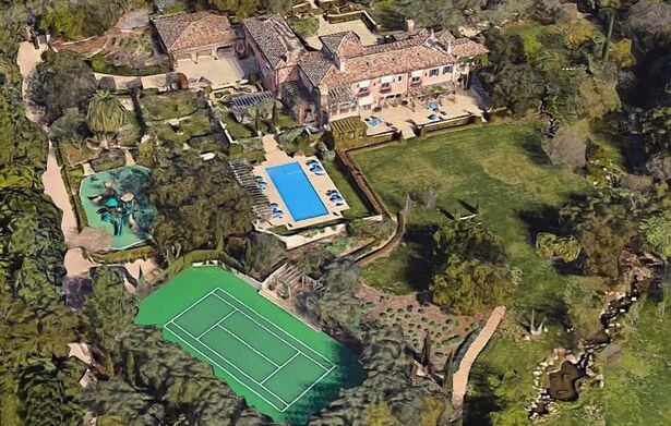 El príncipe Harry y Meghan Markle quieren vender su mansión de Montecito