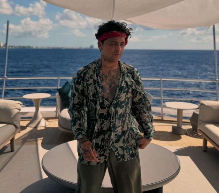Christian Nodal disfruta del verano / Foto: Instagram
