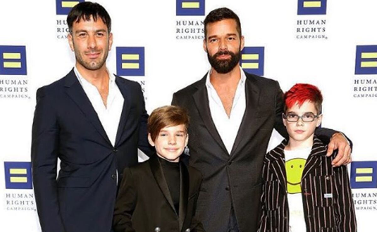 Hijos de Ricky Martin sorprenden transmisión en vivo y se hacen virales 