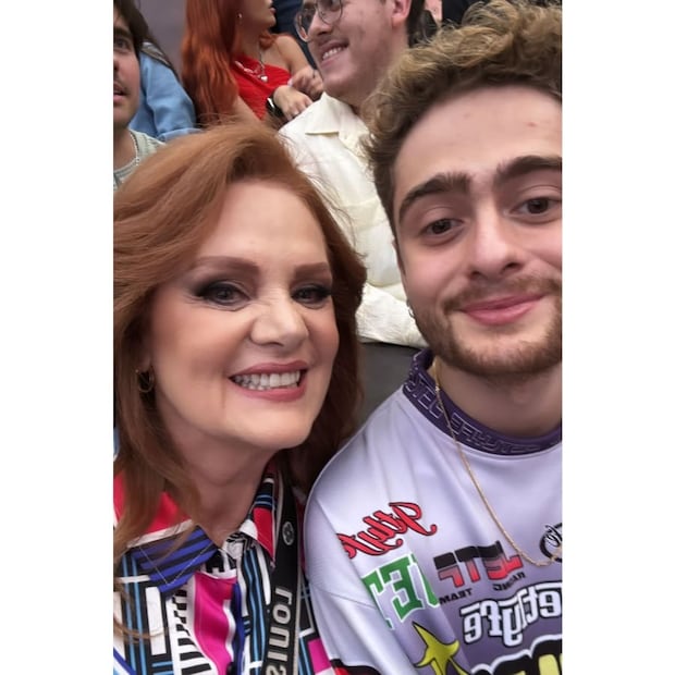 Erika Buenfil y su hijo Nicolás en la presentación de "F1", la película de Brad Pitt / Foto: Instagram