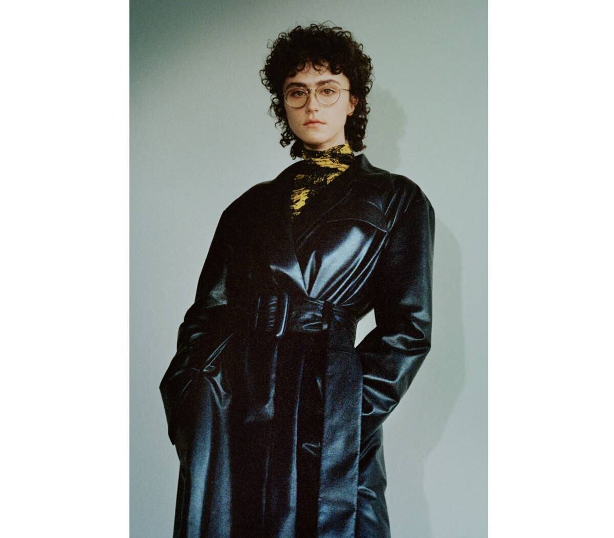Ella Emhoff, hijastra de Kamala Harris, debuta como modelo en New York Fashion Week