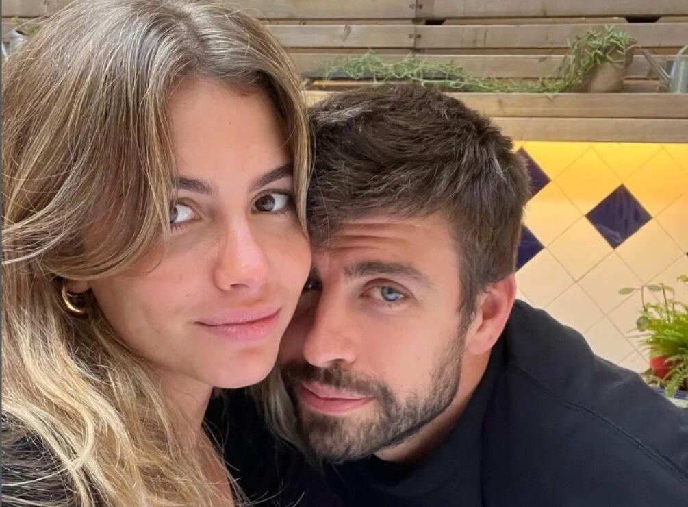 Gerard Piqué publica su primera foto junto a Clara Chía