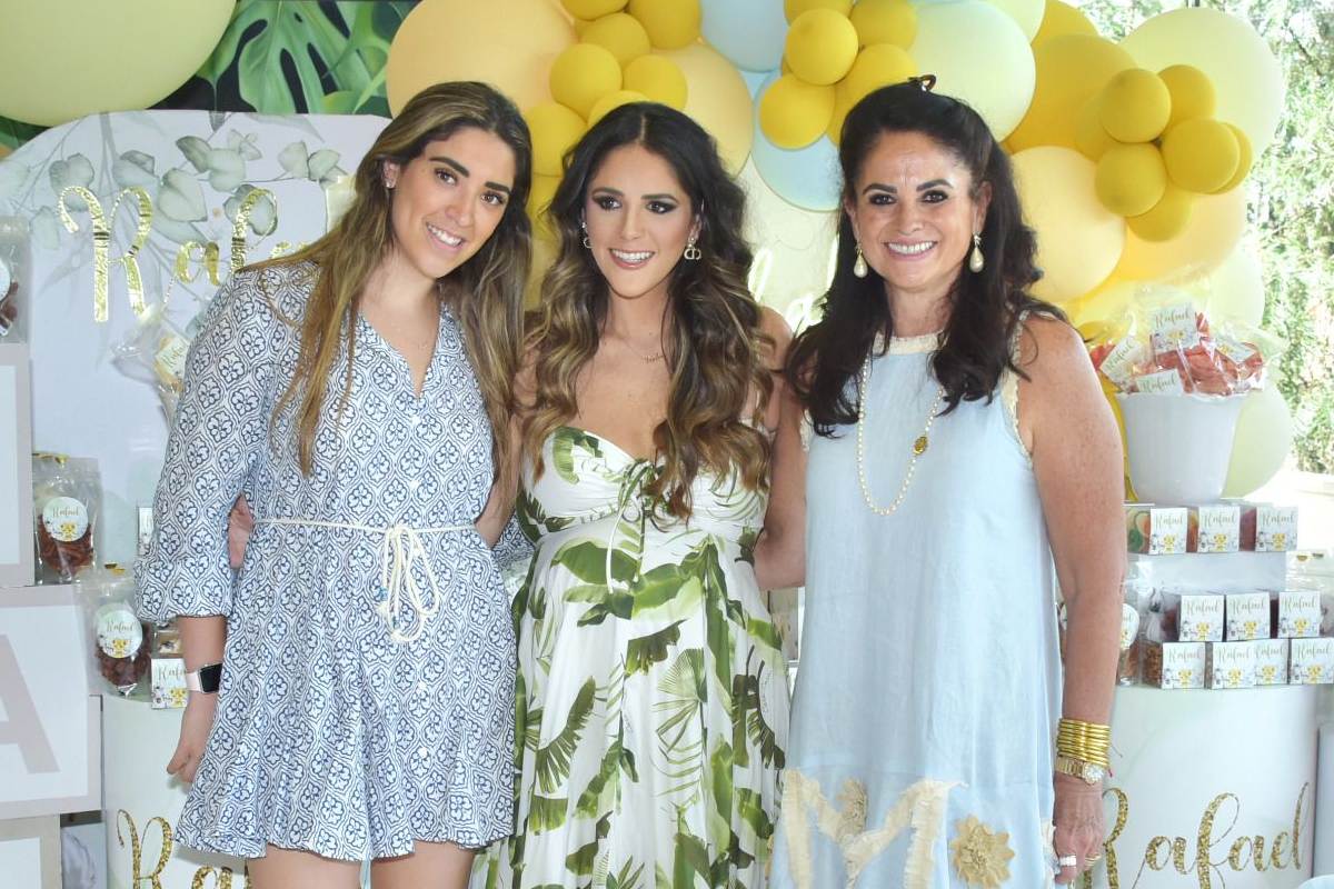 María Teresa Ealy, Perla Ealy de Cárdenas y Perla Díaz de Ealy. (Foto: Especial)