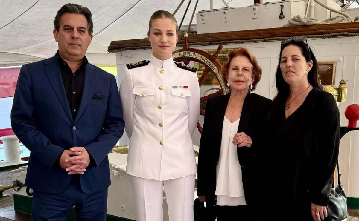 Gonzalo Vargas Llosa, la princesa Leonor, Patricia Llosa y Morgana Vargas Llosa / Foto: Instagram @casareal.es