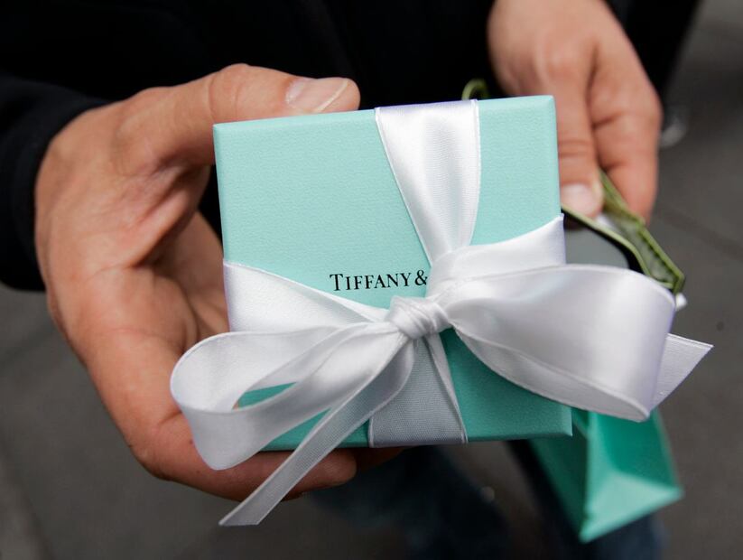 Tiffany & Co. sanciona a Rusia y dejará de comprar sus diamantes 
