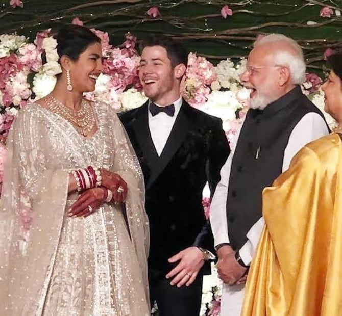 FOTOS: Priyanka y Nick Jonas derrochan amor en su luna de miel 