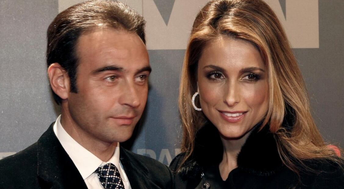 Enrique Ponce y Paloma Cuevas / Foto: EFE