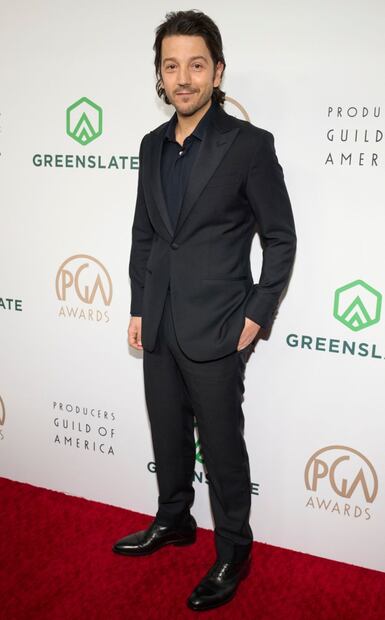 Jamie Lee Curtis y la hija de Diego Luna protagonizan tierno momento durante alfombra roja