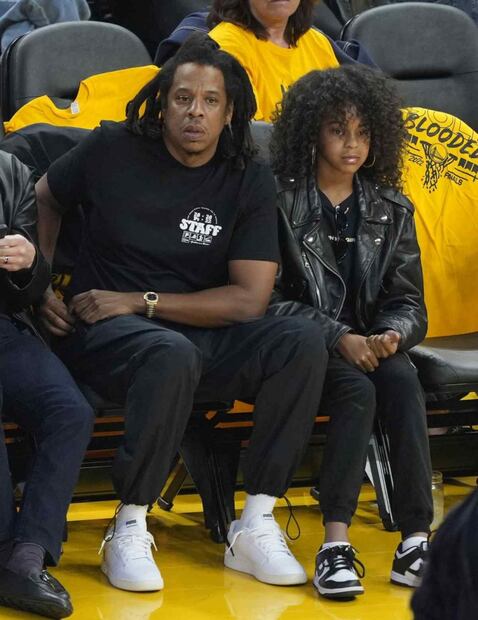Blue Ivy, hija de Beyoncé, reaparece con gran estilo en las finales de la NBA