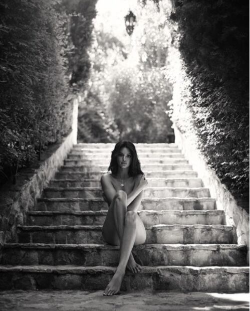Kendall Jenner se desnuda completamente en Instagram