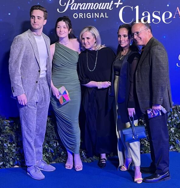 Diego Boneta presenta nueva película en la que participa su mamá Astrid Boneta