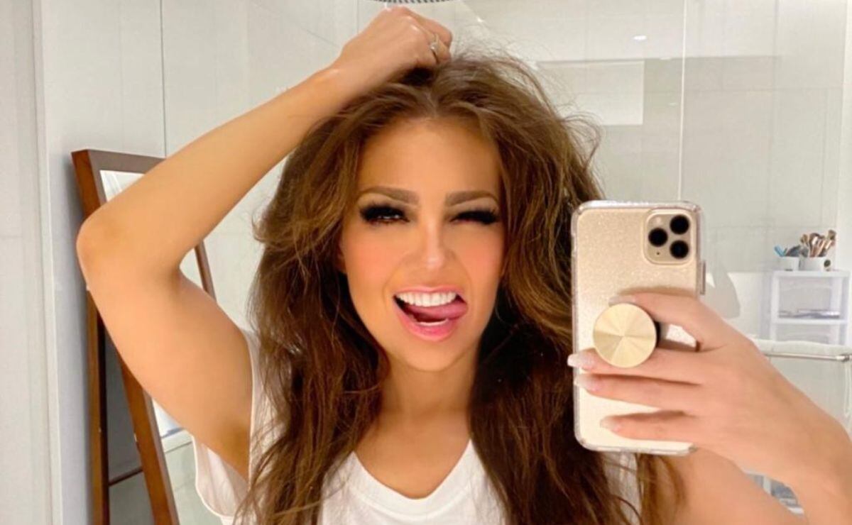 Thalía presume el filtro de su personaje “María la del Barrio”