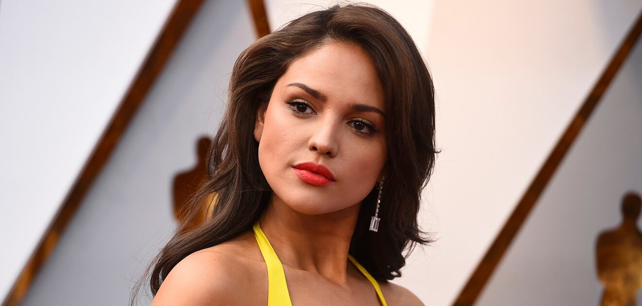 FOTO: Por este detalle Eiza González levanta polémica en redes