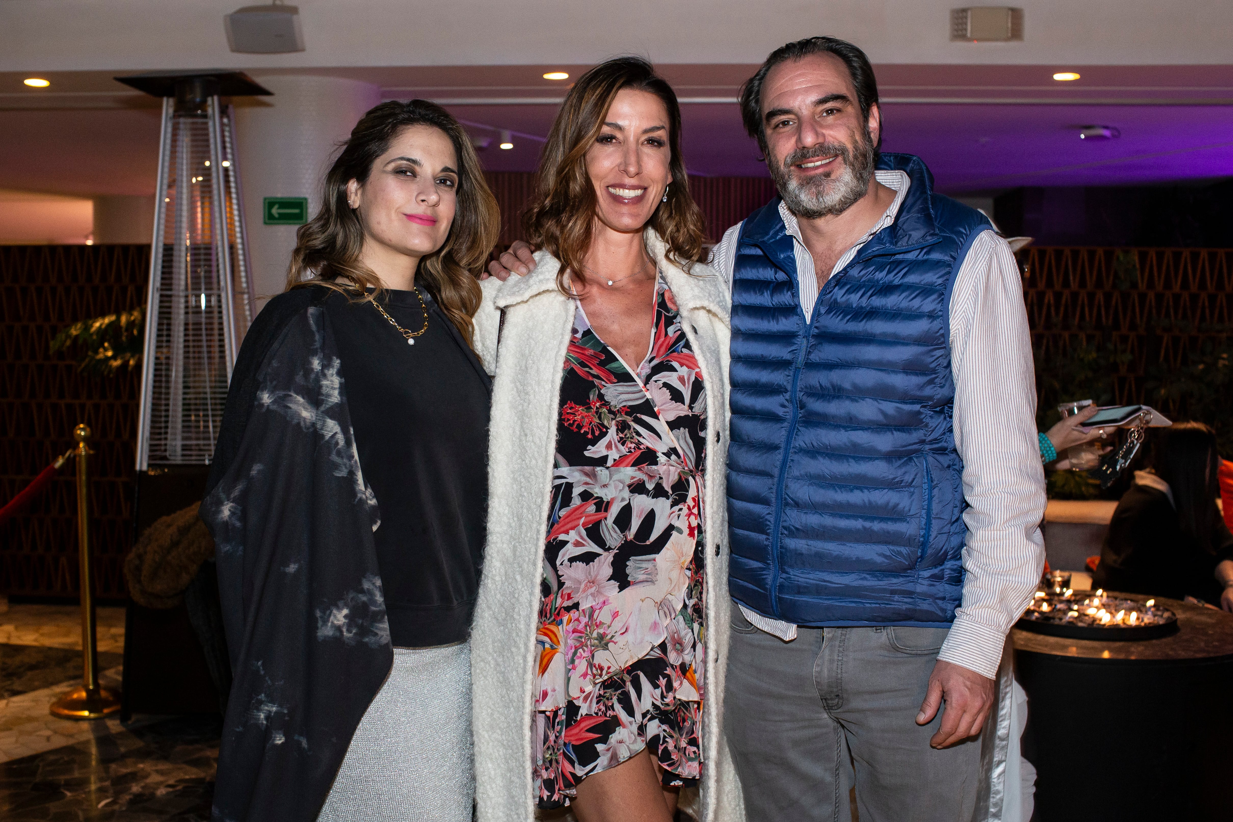 Gabriela Andrade, Kylla Piqueras y Juan Miguel Hurtado. (Foto: Esteban Torreblanca)