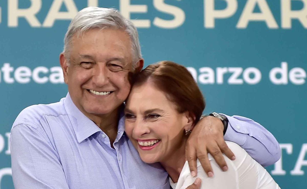 Las 5 imágenes más románticas de AMLO y Beatriz Gutiérrez Müller 