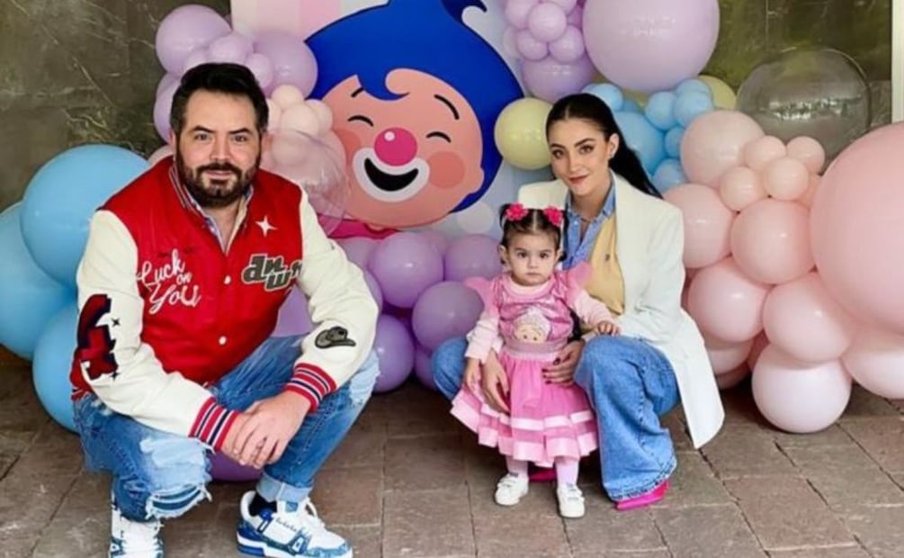 José Eduardo Derbez, Paola Dalay y su hija Tessa / Fotos: Instagram @paoladalay_2203